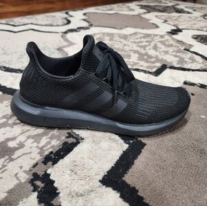 Adidas Men's Black Mesh Sneakers